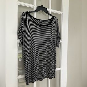 Cable & Gauge knit top EUC